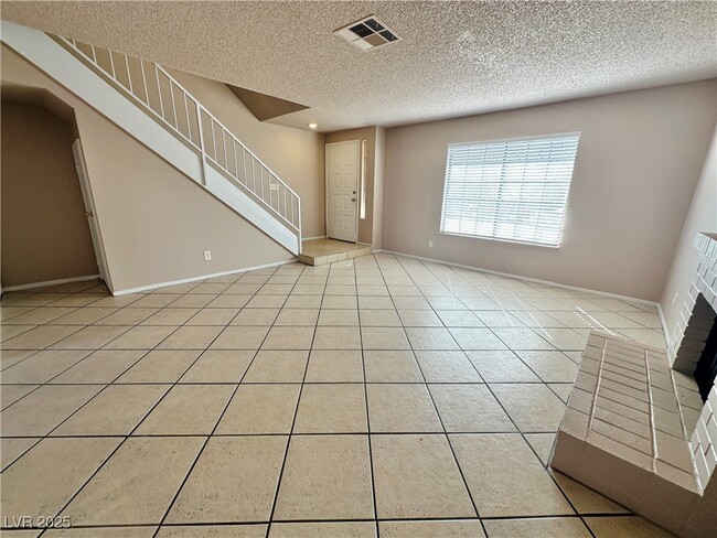 Building Photo - 6712 Reggie Cir