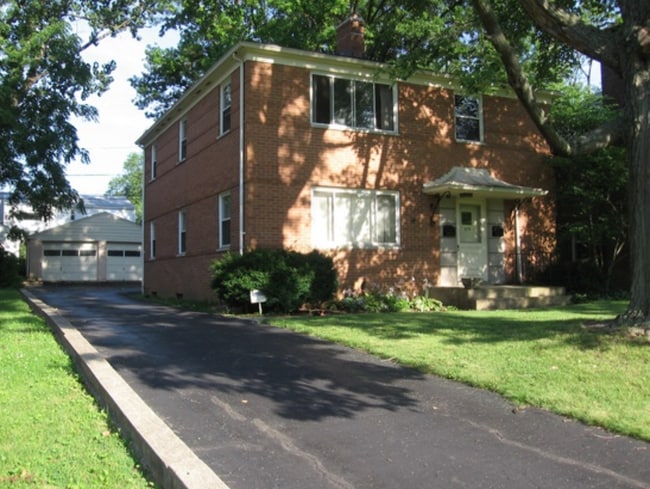 Primary Photo - 575AB Eastmoor Blvd