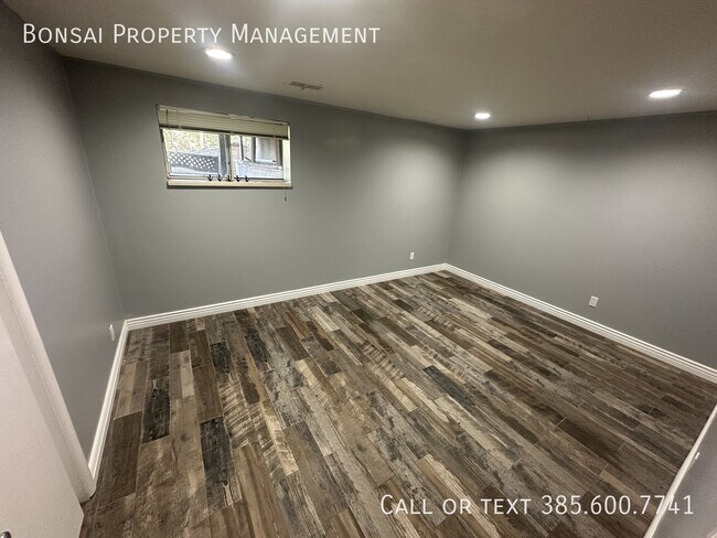 Building Photo - 3281 E Fortuna Dr
