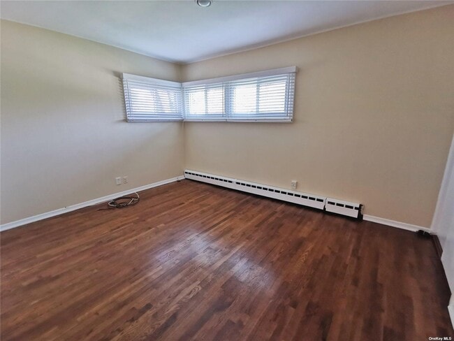 Building Photo - 1419 Apple Ln