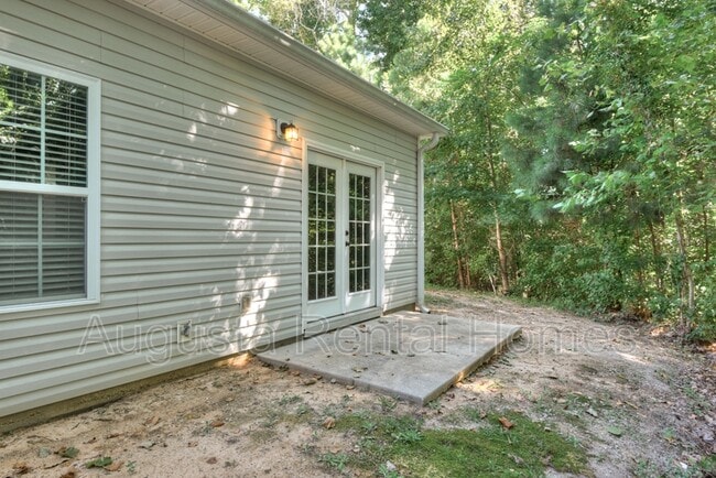 Building Photo - 205 Old Berzelia Rd