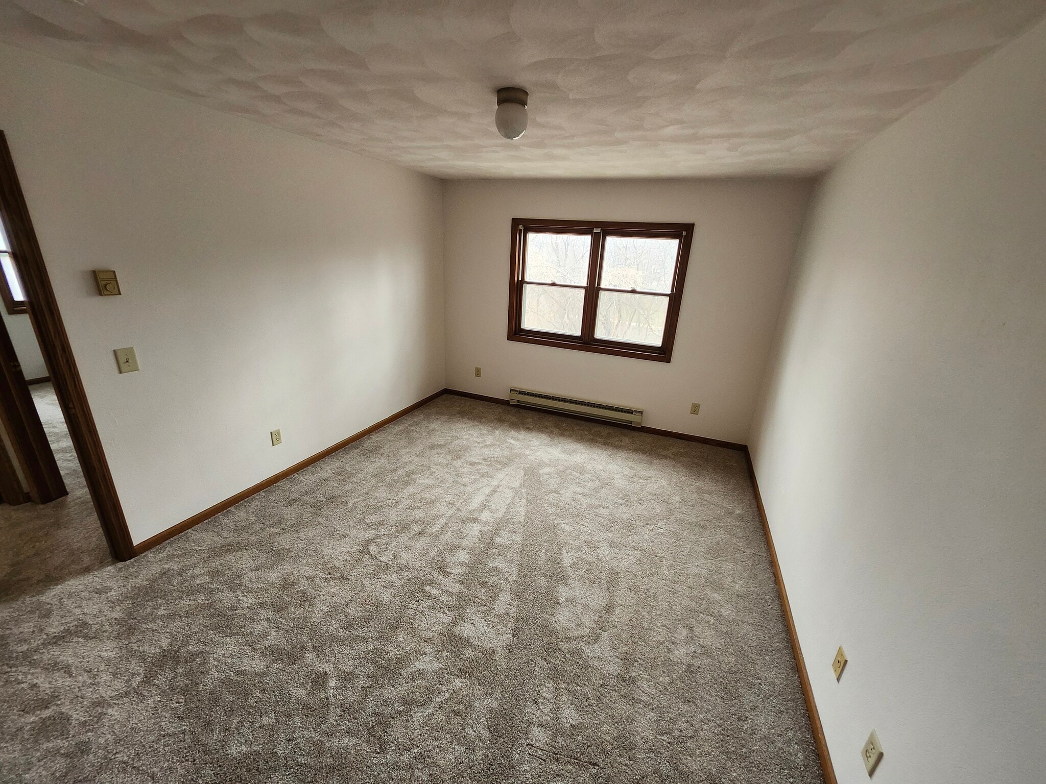 Building Photo - 4650 Hayes Rd