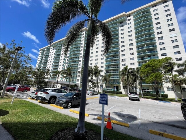 Building Photo - 19390 Collins Ave