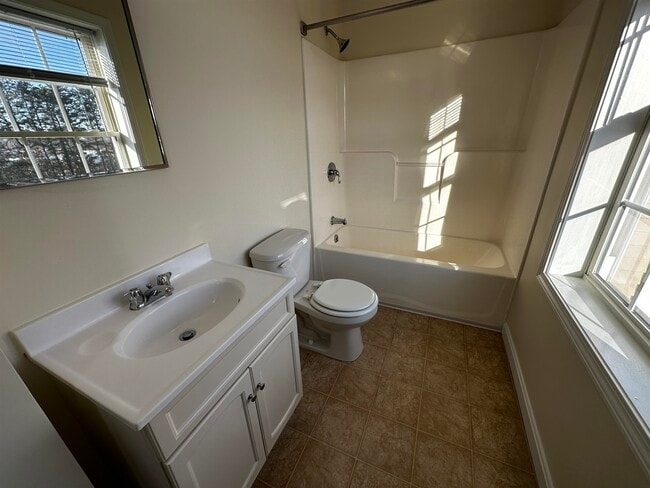 Building Photo - 20 Sentinel Court