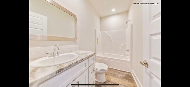 Building Photo - 311 Devalcourt St