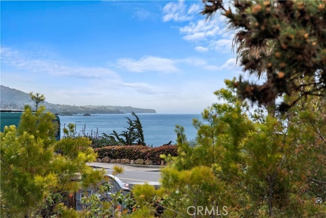 Building Photo - 462 Cliff Dr