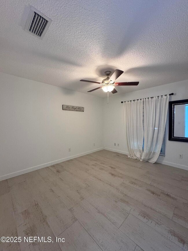 Building Photo - 7335 Floral Ridge Dr