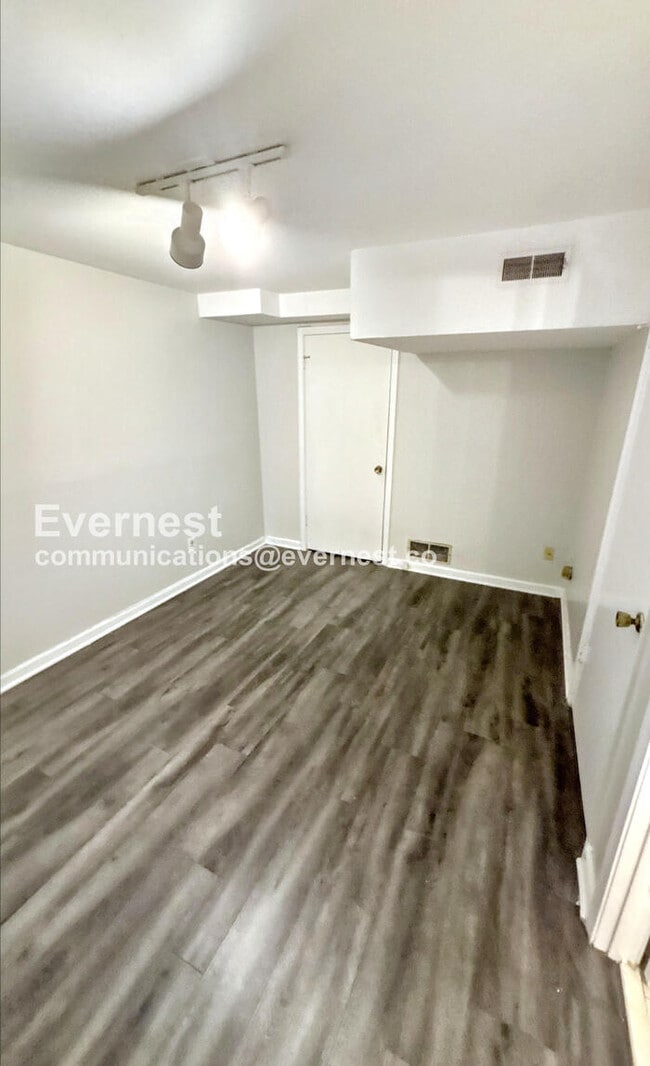 Building Photo - 4376 Maryland Ave