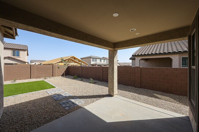 Building Photo - 3 bedroom + Den in Asante community