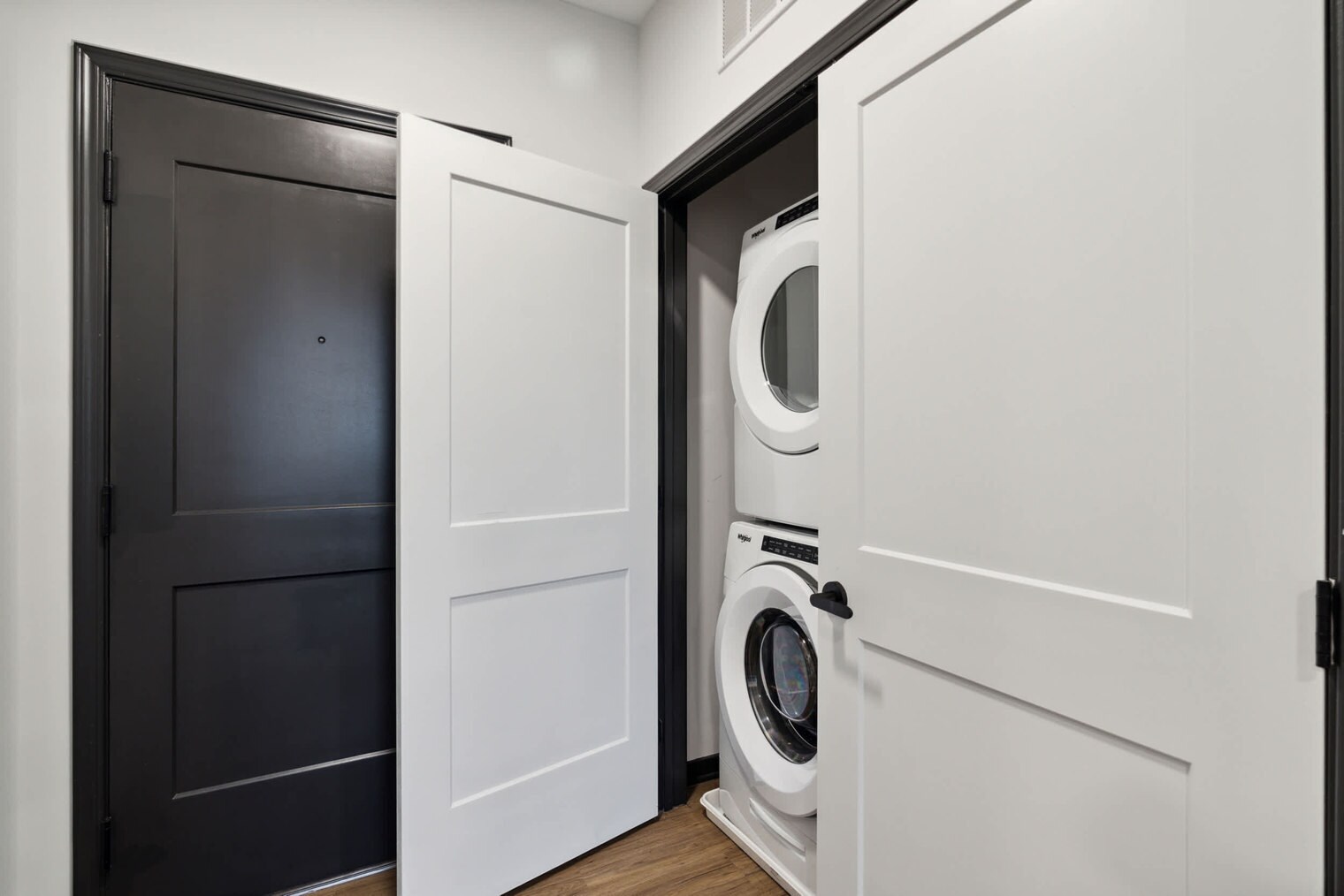 Building Photo - 423 E Michigan St