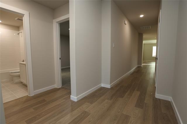 Building Photo - 521 Whispering Winds Trl