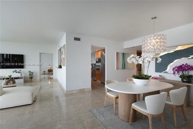 Building Photo - THE BENTLEY BAY CONDO