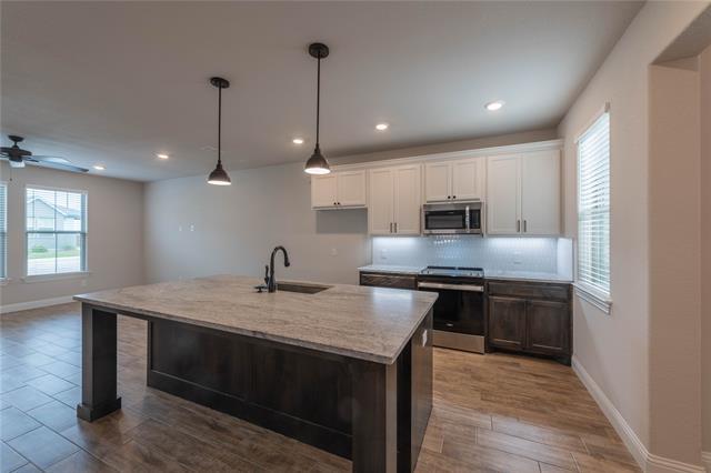 Building Photo - 9716 Thorncrown Ln