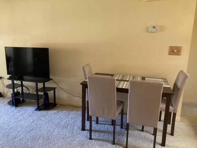 Building Photo - 1041 Country Club Dr