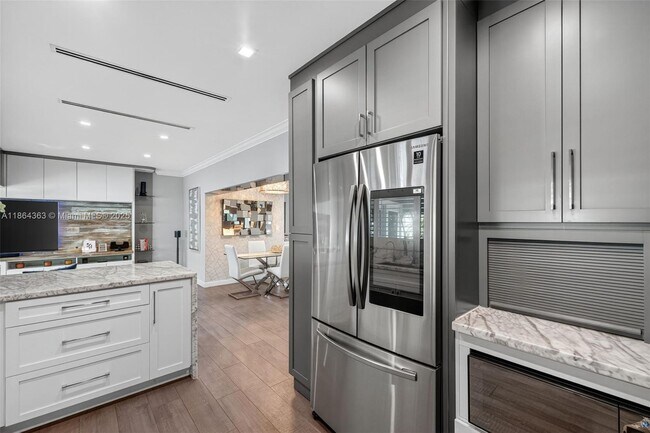 Building Photo - 1009 Tangelo Isle