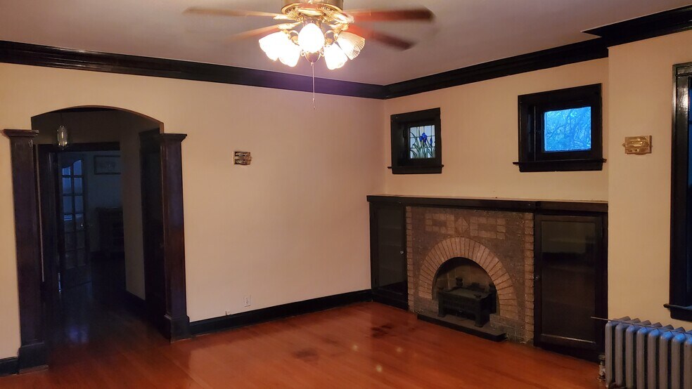 Living Room - 8057 S Sangamon St