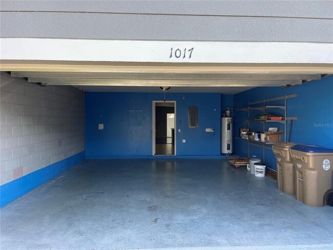 Building Photo - 1017 Chalcedony St