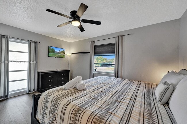 Building Photo - 529 NW 8th St