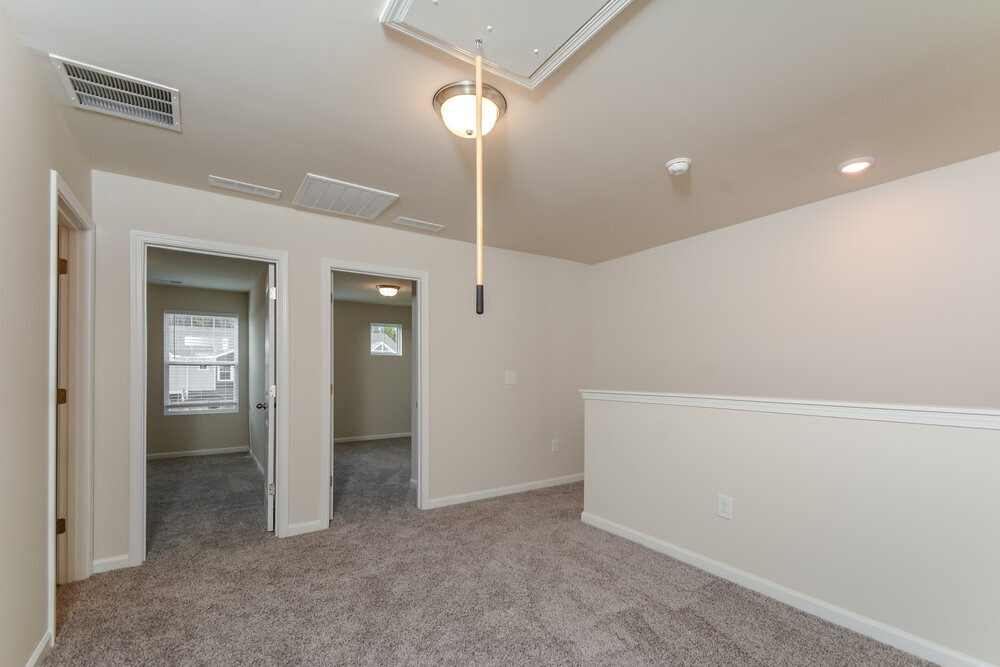 Building Photo - 217 Brook Farm Ln