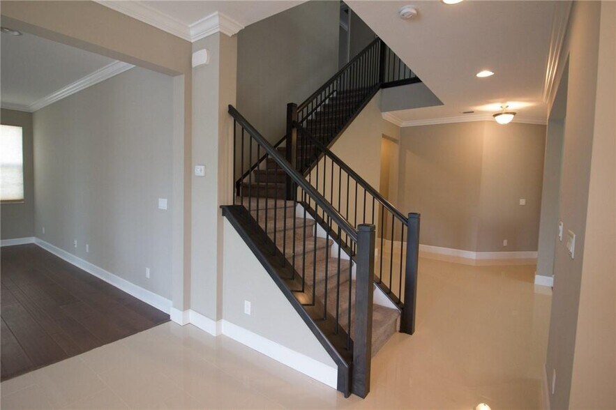 Building Photo - 7445 NW 109th Way