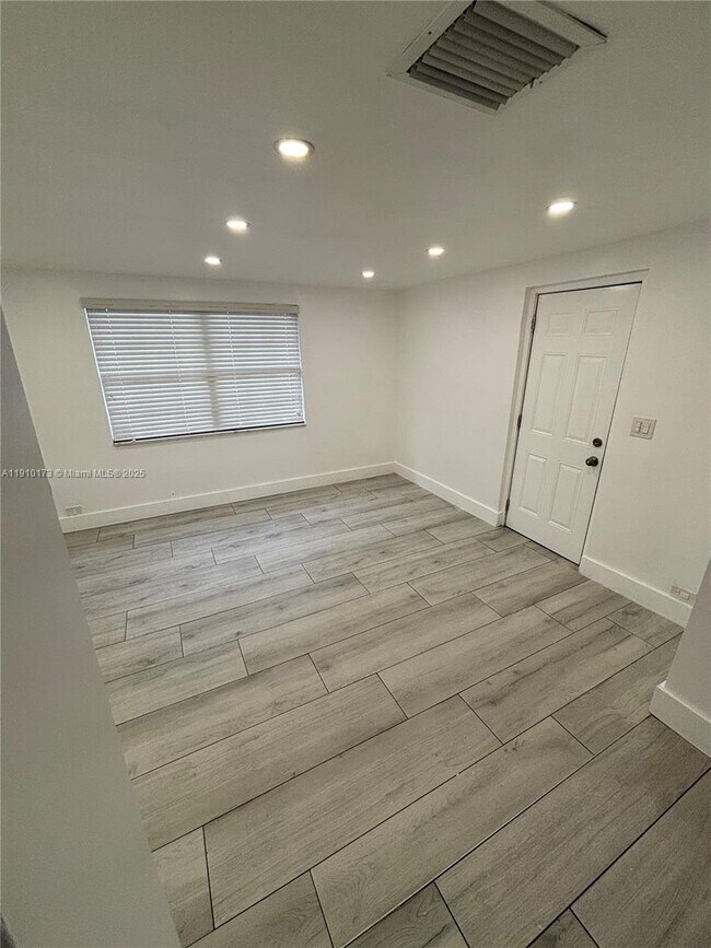 Building Photo - 17110 NW 11th Ave