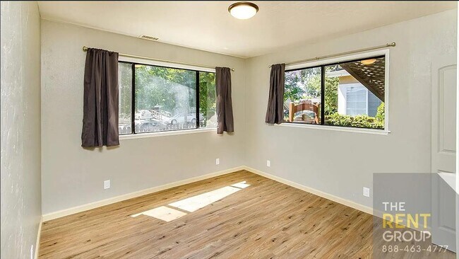 Building Photo - 242 Jackson Ave