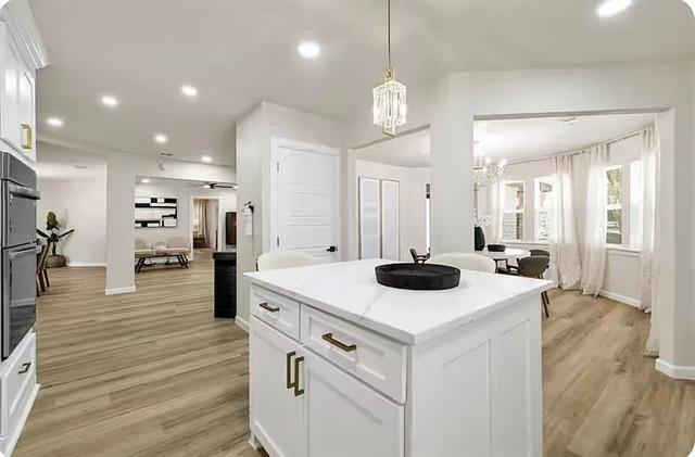 Building Photo - 9690 Fallbrook Dr