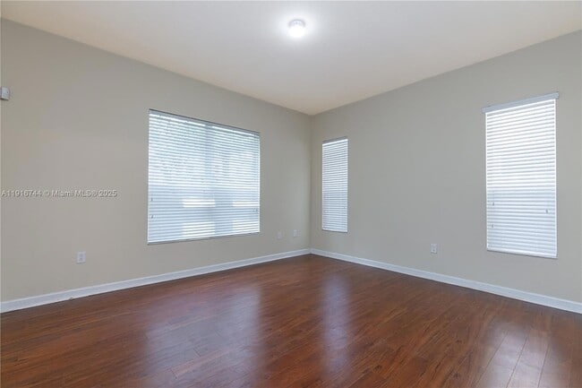 Building Photo - 9036 SW 170th Pl