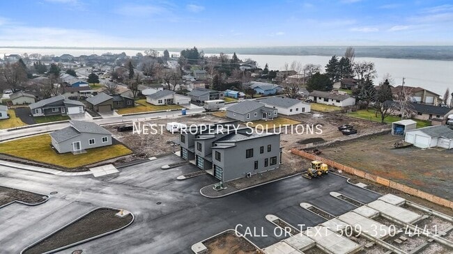 Building Photo - 601 S Dorsing St