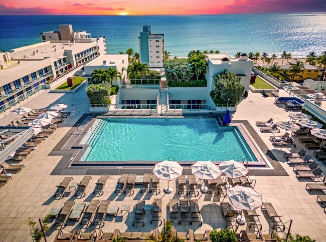 Building Photo - 777 N Ocean Dr