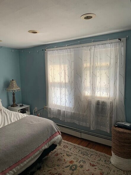 Building Photo - 87 Summer St