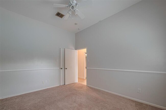 Building Photo - 11914 Ashmead Dr
