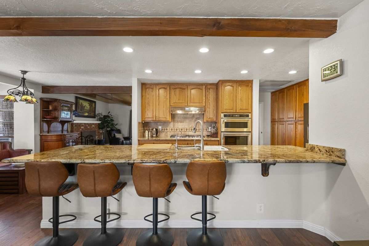 Building Photo - 1197 Oriole Rd