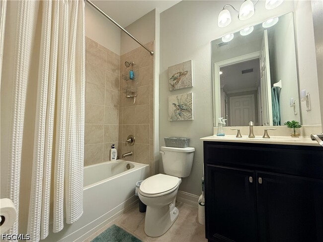 Building Photo - 3920 King Edwards St