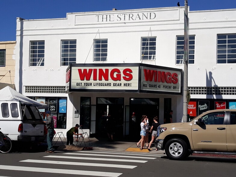 Building Photo - 5040 Santa Monica Ave