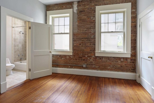 Building Photo - 229 Ponce De Leon Ave NE