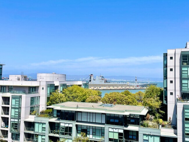 Building Photo - Luxurious Condo at Madrone w/Bay, City Views, Balcony, Pool, Parking - A Must See - PROGRESSIVE