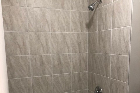 Building Photo - 370 Wallace Rd