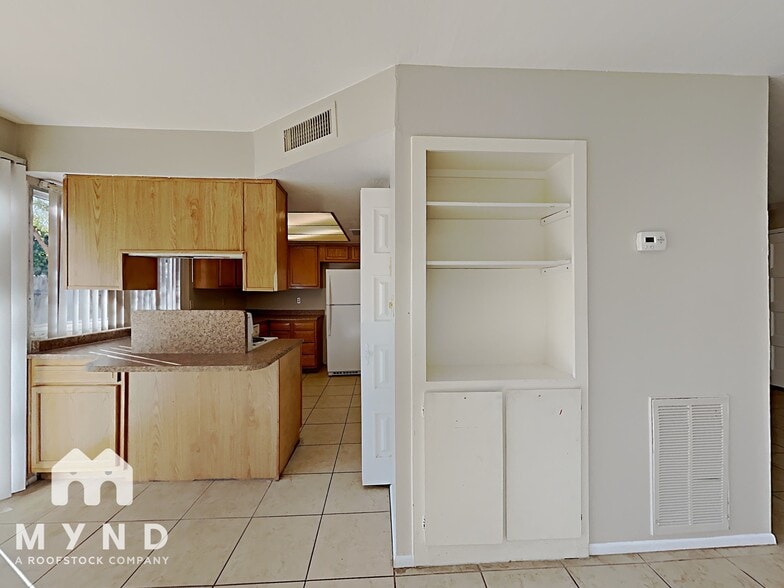 Building Photo - 5924 N 83rd St