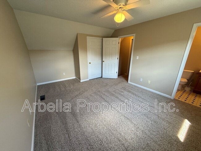 Building Photo - 263 Copper Hill Dr