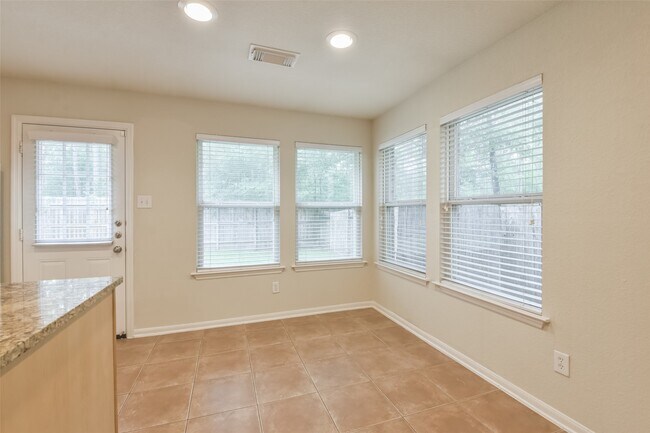 Building Photo - 42 Prairie Oak Dr