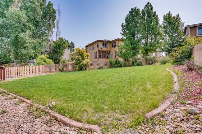 Building Photo - Gorgeous light and bright home in desirable Hearth neighborhood
