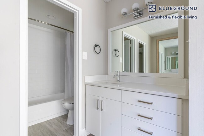 Building Photo - 1515 Richmond Hwy