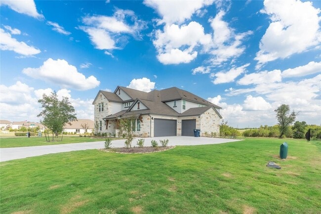 Building Photo - 301 Northcrest Dr
