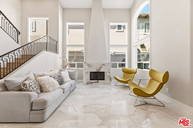 Building Photo - 1832 11th St