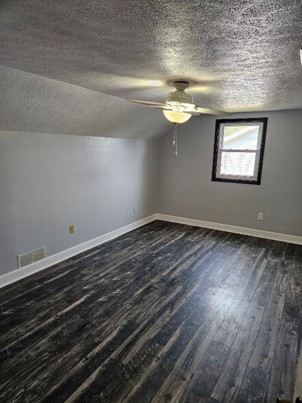 Building Photo - 109 Arthur Ct