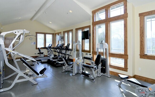 Exercise room - 2881 Meridian Ave