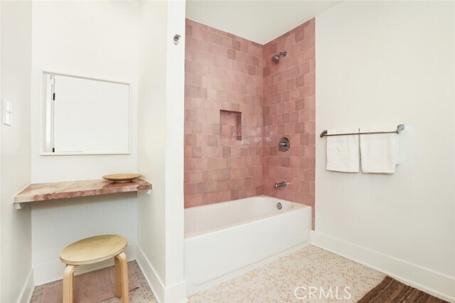 Building Photo - 4417 Berenice Ave