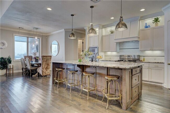 Building Photo - 4 Bedroom Home in Gated Lakes of Traditions- Backs up to a greenbelt- Pool and Playground