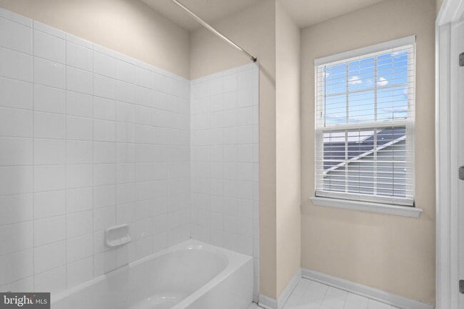 Building Photo - 290 Norland Knoll Dr